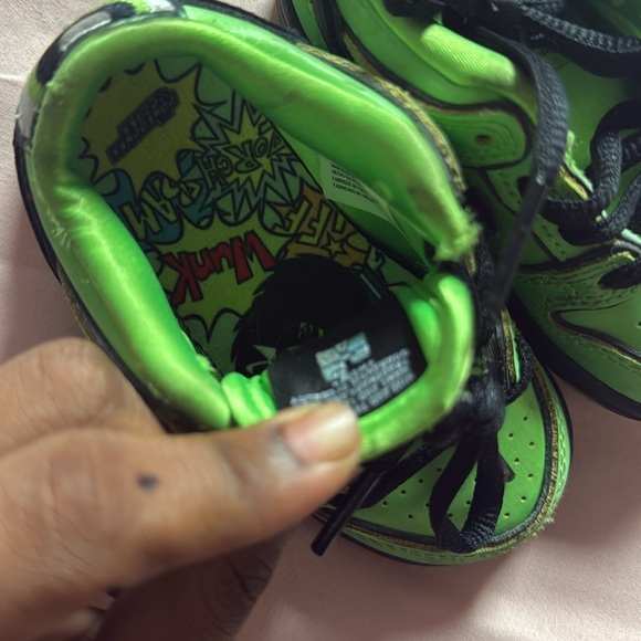 Nike dunks just need wipe off - Picture 3 of 3